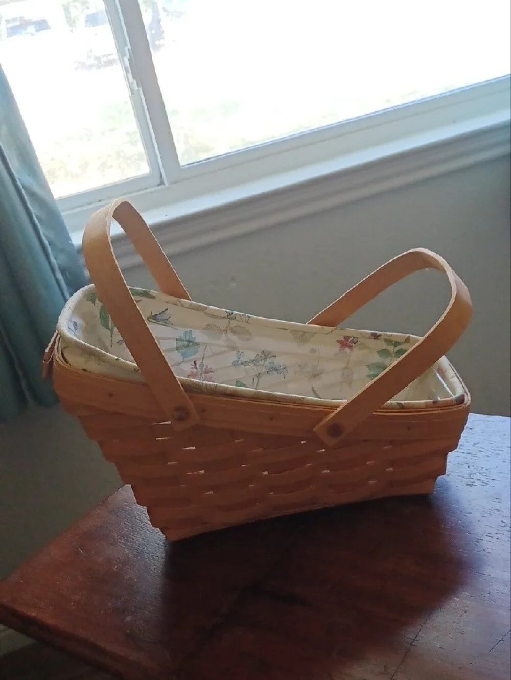 Longaberger Floral-Lined Woven Basket in Cream and Green